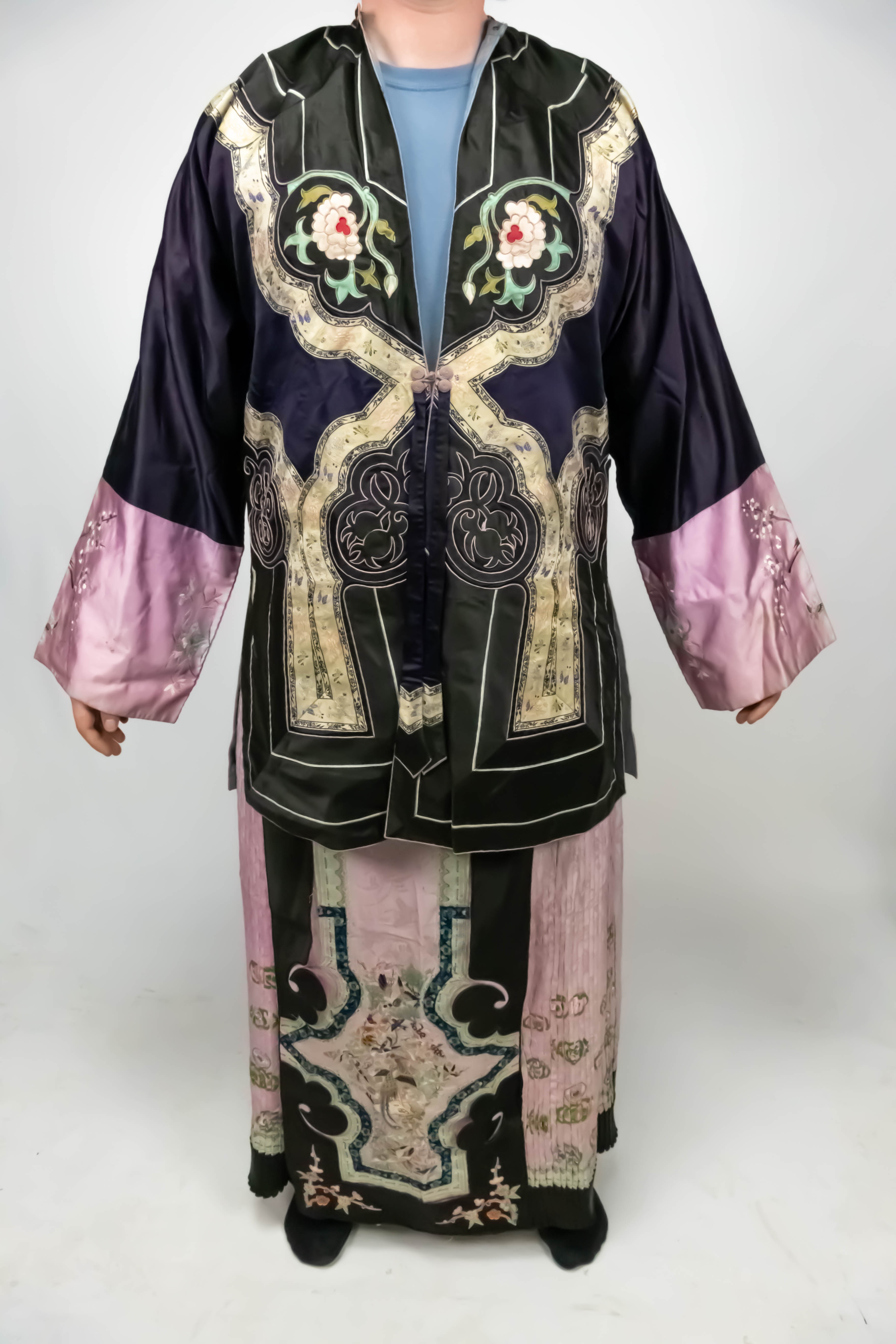 Old Japanese Silk Embroidered House Coat w/Pants